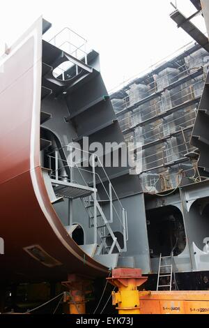 Detail des Schiffes in der Werft, GoSeong-Gun, Südkorea Stockfoto