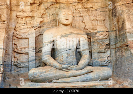 Sri Lanka, Ceylon, North Central Province, antiken Stadt Polonnaruwa, UNESCO-Weltkulturerbe, Gal Vihara, Sitzender Buddha Stockfoto