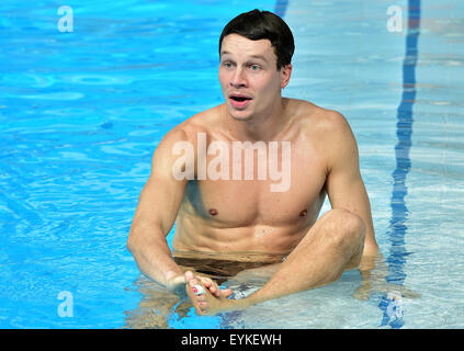 Kazan, Russland. 31. Juli 2015. Patrick Hausding Deutschland reagiert, während die Männer 3 m-Sprungbrett Finale der 16. FINA Swimming World Championships im Aquatics Palace in Kasan, 31. Juli 2015. Foto: Martin Schutt/Dpa/Alamy Live News Stockfoto