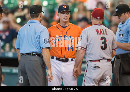 Houston, TX, USA. 31. Juli 2015. Houston Astros Manager a.j. Hinch (14), bevor ein Hauptliga-Baseball-Spiel zwischen der Houston Astros und die Arizona Diamondbacks im Minute Maid Park in Houston, Texas. Trask Smith/CSM/Alamy Live-Nachrichten Stockfoto