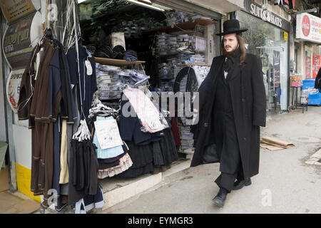 Shop im Stadtteil Mea Shearim, Jerusalem, Israel Stockfoto