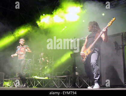 Italien, Majano: Piero Pel führt mit seinen Bands Litfiba auf der Bühne während des Konzerts auf dem Majano-Festival am 31. Juli 2015 in Udine, Italien: Andrea Spinelli/Alamy Live News Stockfoto