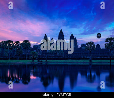 Angkor Wat - Wahrzeichen Kambodschas - am Sonnenaufgang. Siem Reap, Kambodscha Stockfoto