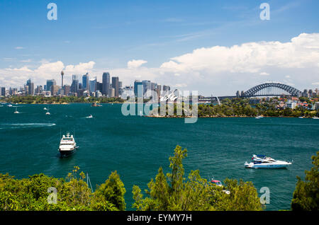 Der Sydney Skyline Seeen vom Taronga Zoo an einem klaren Sommertag in Sydney, Australien Stockfoto