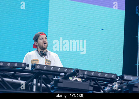 Chicago, Illinois, USA. 31. Juli 2015. DILLON FRANCIS tritt im Grant Park auf dem Lollapalooza Music Festival in Chicago, Illinois © Daniel DeSlover/ZUMA Draht/Alamy Live News Stockfoto