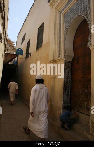 Leben in Medina und Souks von Fez, Marokko Stockfoto