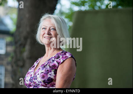 Journalist, Kate Adie, erscheinen auf dem Edinburgh International Book Festival. Stockfoto