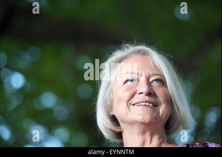 Journalist, Kate Adie, erscheinen auf dem Edinburgh International Book Festival. Stockfoto