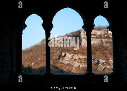 Aussicht aus einem alten Fenster, Rocamadour, Lot-Tal, Frankreich Stockfoto