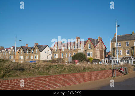 Lytham St Anns Ferienort Stadt an der Küste von Lancashire, England auf einem sonnigen blauen Himmel Wintertag Stockfoto