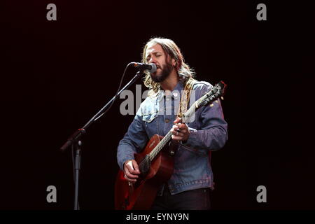 Penrith, Cumbria, UK. 2. August 2015. Grant Nicholas tritt auf der Main Stage bei Kendal Aufruf 2015. Stockfoto