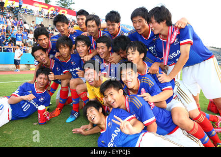 Kanagawa, Japan. 1. August 2014. Yokohama F Marinos F-Jugendmannschaft Gruppe Fußball: 39. Japan Club Youth Football Championship (U18) Award Ceremony am NHK Spring Mitsuzawa Fußballstadion in Kanagawa, Japan. Bildnachweis: Shingo Ito/AFLO SPORT/Alamy Live-Nachrichten Stockfoto