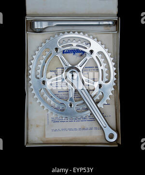 Vintage Campagnolo Record Kettenradgarnitur aus den 1970er Jahren in Originalverpackung. Stockfoto