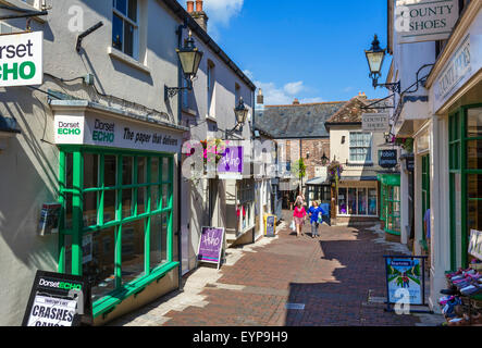 Geschäfte auf Antilopen zu Fuß in der Stadt Zentrum, Dorchester, Dorset, England, UK Stockfoto