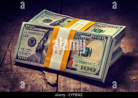 Stapel von neuen Banknoten von 100 US-Dollar 2013 Stockfoto