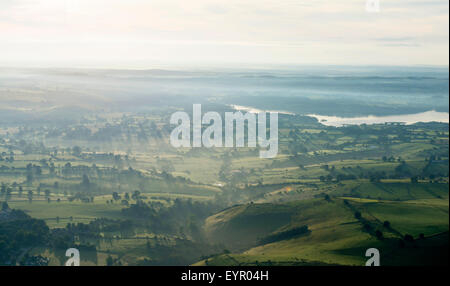 Luftaufnahme des Peak District in Derbyshire, England UK Stockfoto