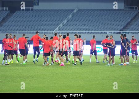 Shanghai, Volksrepublik China. 3. August 2015. Atletico de Madrid-Team bei seinem Training im Shanghai-Stadion in Shanghai, China. Bildnachweis: Marcio Machado/ZUMA Draht/Alamy Live-Nachrichten Stockfoto