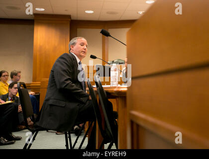 Texas Attorney General Ken Paxton bezeugt vor dem Senate Committee on Health And Human Services Stockfoto