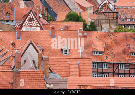 Aerial Stadtbild der mittelalterlichen Stadt Quedlinburg in Deutschland Stockfoto