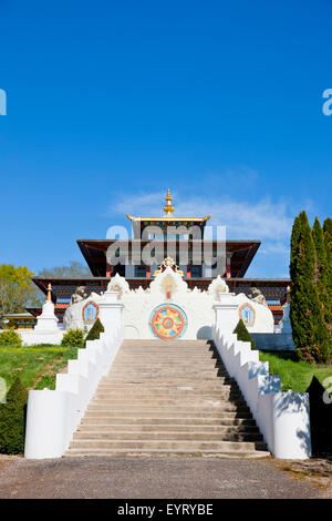 Tempel von einem tausend Buddhas, Treppe, Frankreich, La Boulaye Stockfoto