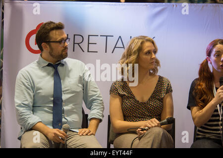 Anaheim, CA - 23 Juni: Josh Callahan (LR), Rachel Crane, Katie Reed mit The Second City Fragen auf der VidCon 2015 an die Stockfoto