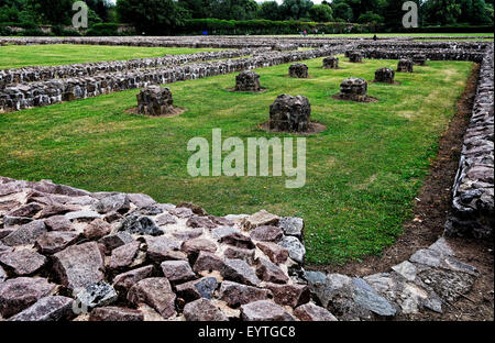 Abbey Park ist ein öffentlicher Park mit dem 12. Jahrhundert Abbey in Leicester, England, durch die der Fluss Soar fließt. Stockfoto