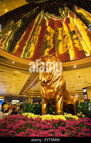 Der MGM-Löwe im Atrium des MGM Grand Casino & Hotel in Las Vegas, Nevada Stockfoto