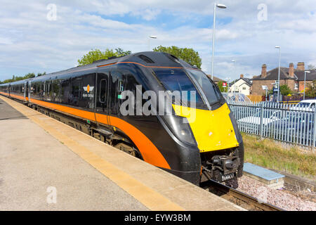 Ein Grand Central Züge 180 Zephyr Klasse high-Speed Diesel Triebzug Zug am Eaglescliffe auf der Sunderland zu London-route Stockfoto