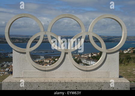 Olympische Ringe mit Blick auf Portland Stockfoto