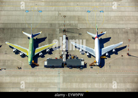 Airbus A380 für Emirates vor Fertigstellung auf den Asphalt, Finkenwerder Flughafen, Hamburg, Deutschland Stockfoto