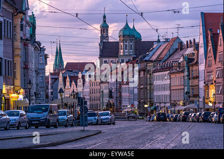 Kathedrale unserer lieben Frau, Perlach-Turm, Rathaus, Herkules-Brunnen, abends Licht, Augsburg, Schwaben, Bayern, Deutschland Stockfoto