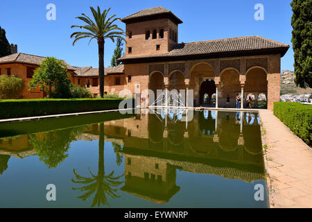 Palacio del Portico (Partal) innerhalb der Schlossanlage der Alhambra in Granada, Andalusien, Spanien Stockfoto