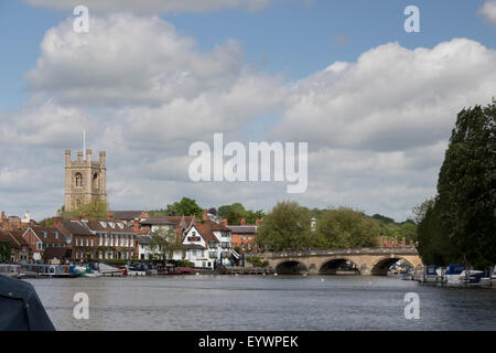 Stadt, Bridge und St. Marien Kirche, Henley on Thames, Oxfordshire, England, Vereinigtes Königreich, Europa Stockfoto