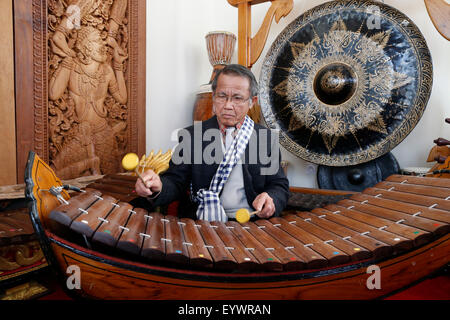 Laotische Volksmusik, Xylophon Lanat, Wat Velouvanaram, Bussy St. George, Seine et Marne, Frankreich, Europa Stockfoto