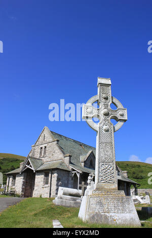 Keltisches Kreuz außerhalb der Friedhofskapelle neben St Tudno Great Orme, Wales Stockfoto