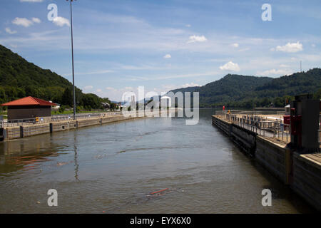 Eingabe der Marmet Schleusen auf dem Kanawha River. Stockfoto