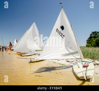 Segelboote auf Cedar Key kleines Boot sammeln. Stockfoto