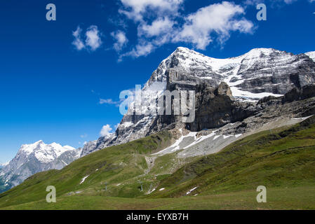 Der Eiger zeigt seine berüchtigte Nordwand, Schweiz. Stockfoto