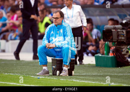 Marseille, Frankreich. 1. August 2015. Marcelo Bielsa (Marseille) Fußball: Vorsaison Freundschaftsspiel zwischen Olympique de Marseille 2-0 Juventus im Stade Vélodrome in Marseille, Frankreich. © Maurizio Borsari/AFLO/Alamy Live-Nachrichten Stockfoto