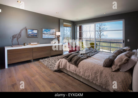 Nordamerika, Kanada, Ontario, moderne Schlafzimmer Stockfoto