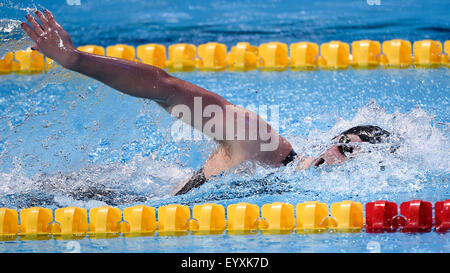 Kazan, Russland. 4. August 2015. Katie Ledecky der Vereinigten Staaten tritt während der Frauen 1500m Freistil schwimmen final bei FINA Weltmeisterschaften in Kasan, 4. August 2015. Katie Ledecky holte sich den Titel und brach den Weltrekord in einer Zeit von 15 Minuten 25 Sekunden 48. Bildnachweis: Zhang Fan/Xinhua/Alamy Live-Nachrichten Stockfoto