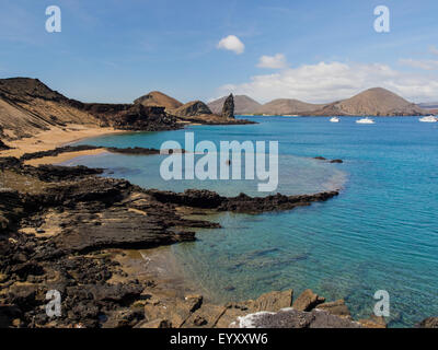 Pinnacle Rock und die umliegenden Buchten, Bartolome Insel, Galapagos-Archipel Stockfoto