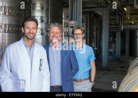 Porträt zuversichtlich Winzer im Weingut Keller Stockfoto