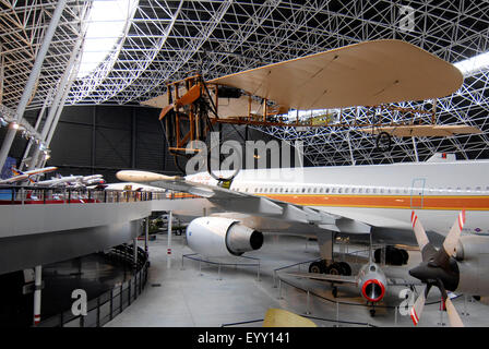 Musée Aeroscopia, Luftfahrt Museum, Toulouse, Frankreich. Sammlung von Antiquitäten Flugzeuge Stockfoto