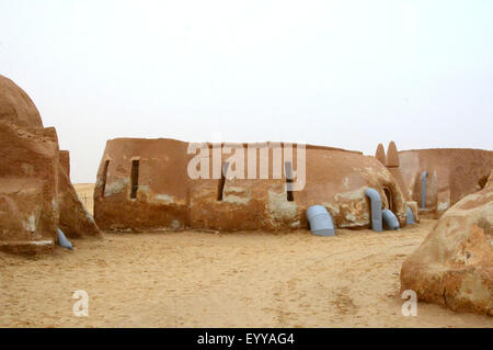 21. Februar 2015, inmitten der ersten beiden Star Wars Trilogien Tunis. / picture alliance Stockfoto