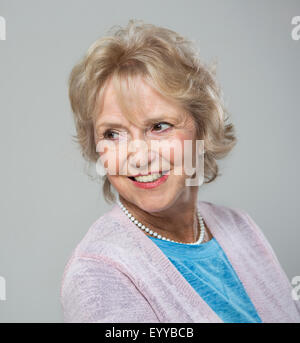 Nahaufnahme eines älteren kaukasischen Frau lächelnd Stockfoto