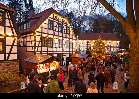 Weihnachtsmarkt am Maste-Barendorf Industrial Heritage Site, Deutschland, Nordrhein-Westfalen, Sauerland, Iserlohn Stockfoto