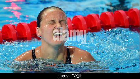 Kazan, Russland. 5. August 2015. Annika Bruhn Deutschland reagiert nach den gemischten 4x100m Medley Relay Heats der 16. FINA Swimming World Championships in Kasan Arena in Kasan, 5. August 2015. Foto: Martin Schutt/Dpa/Alamy Live News Stockfoto