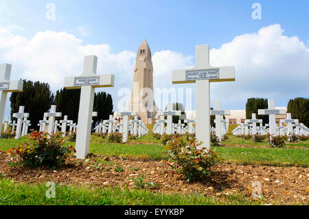 Kriegsgräber und Beinhaus von Douaumont, Frankreich, Verdun Stockfoto