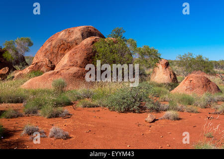 verwitterte Felsen im australischen Outback, North West Coastal Highway, Barradale, Western Australia, Australien Stockfoto